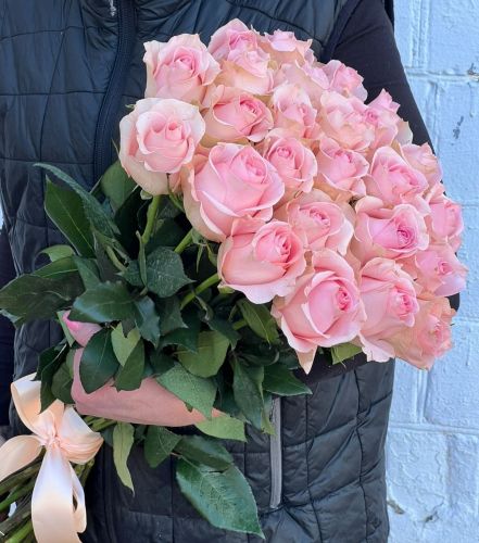 "Объятия"- букет из роз с доставкой на дом по Александрову